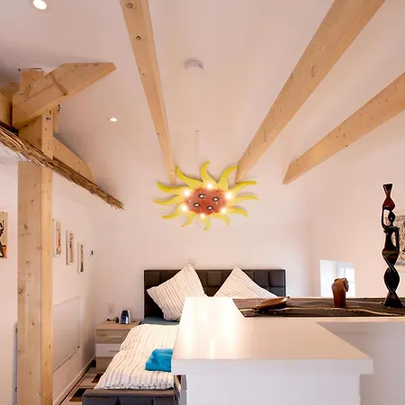 Semesterbostad Patsada *